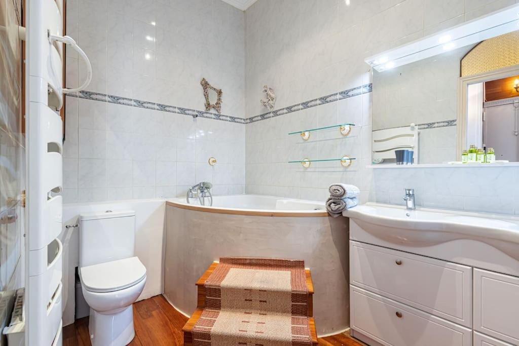 Risso - Comfortable 3 Bedrooms With Balcony Nisa Exterior foto